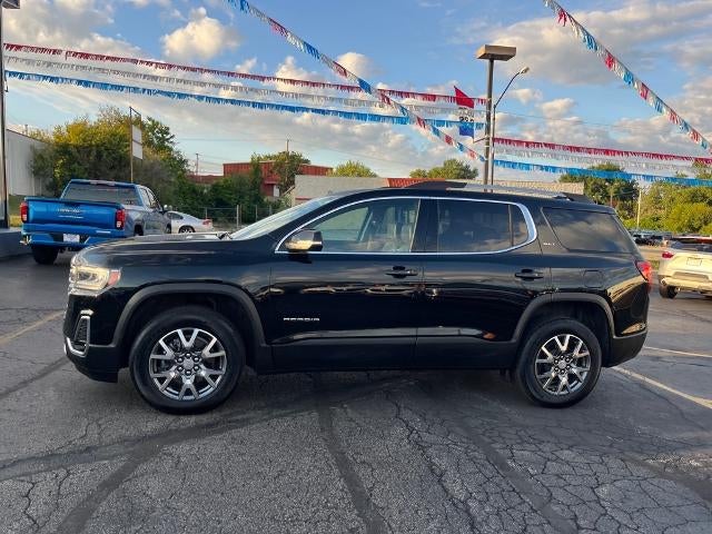 2023 GMC Acadia SLT