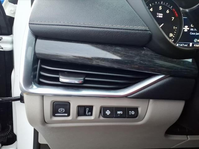 2021 Cadillac XT4 Premium Luxury