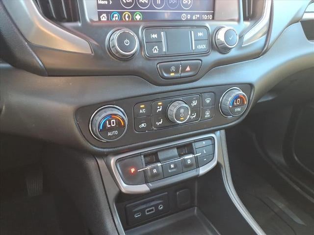 2022 GMC Terrain AT4