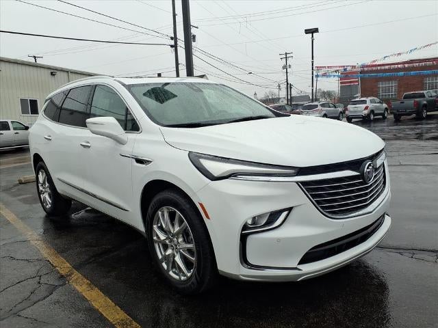 2023 Buick Enclave Essence