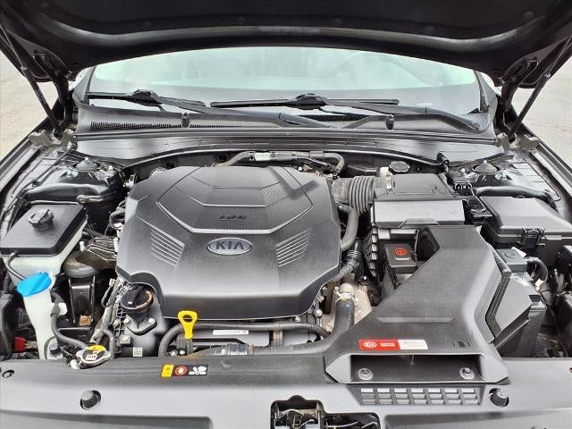 2019 Kia Cadenza Technology