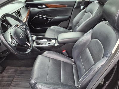 2019 Kia Cadenza Technology