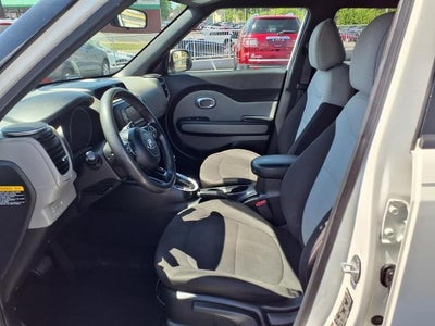 2017 Kia Soul Base